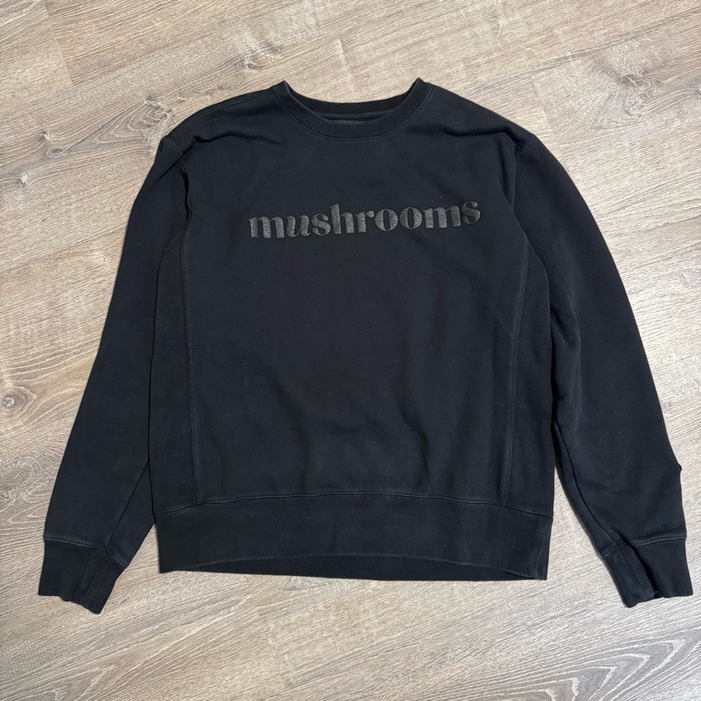 Alice Mushrooms crew sweatshirt large